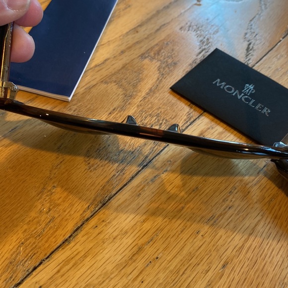 New MONCLER Unisex Sunglasses ITALY-Lght Brown - Picture 9 of 9